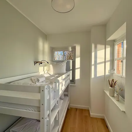 Piratenschiff - First-class Auszeit Mit Privaten Spa, Kamin, Meerblick & Gym Appartement Fehmarn