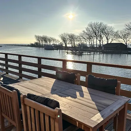 Piratenschiff - First-class Auszeit Mit Privaten Spa, Kamin, Meerblick & Gym Appartement