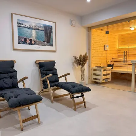 Piratenschiff - First-class Auszeit Mit Privaten Spa, Kamin, Meerblick & Gym