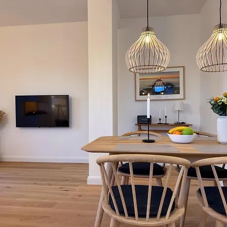 Appartement Piratenschiff - First-class Auszeit Mit Privaten Spa, Kamin, Meerblick & Gym Fehmarn