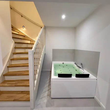 Apartment Piratenschiff - First-class Auszeit Mit Privaten Spa, Kamin, Meerblick & Gym